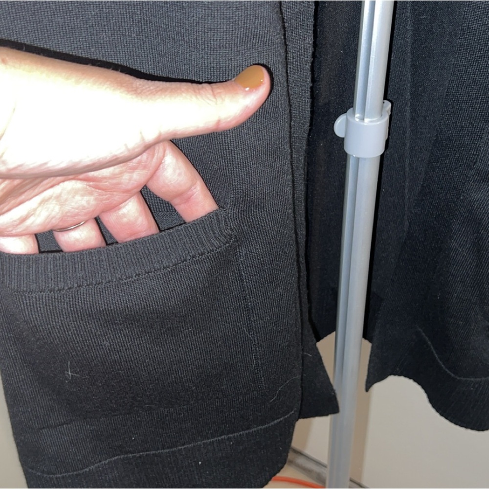 Black Cardigan with pockets - Picture 6 of 10